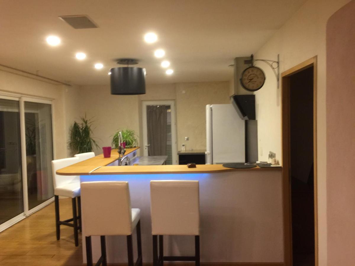 La Decouverte, Jacuzzi, Sauna, Et Terrasse Avec Vue Sur Lac A La Campagne Entre Toulouse Et Auch Catonvielle Exterior photo